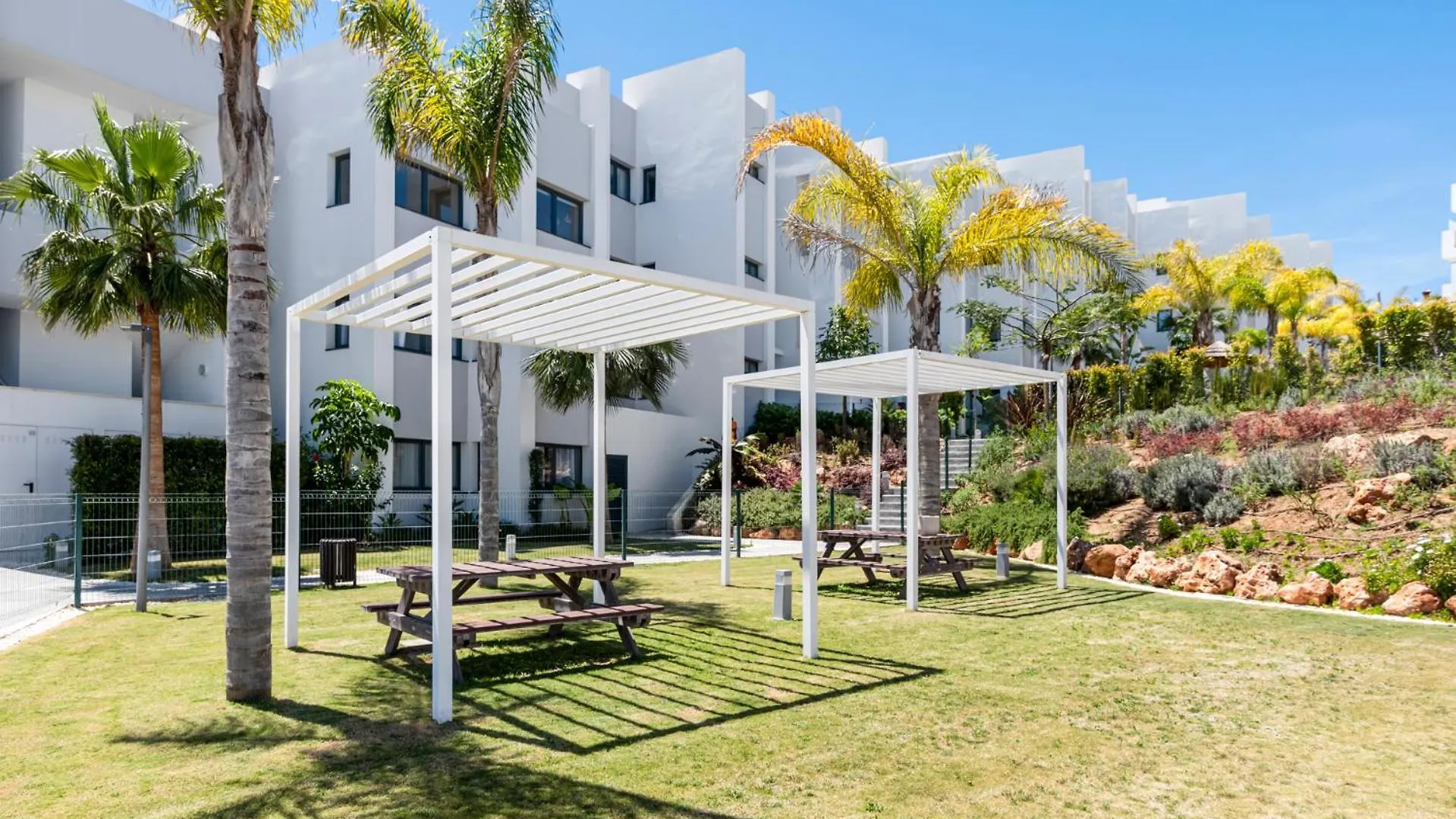 Luxury Seaview Resort Apartment Manilva 0*,